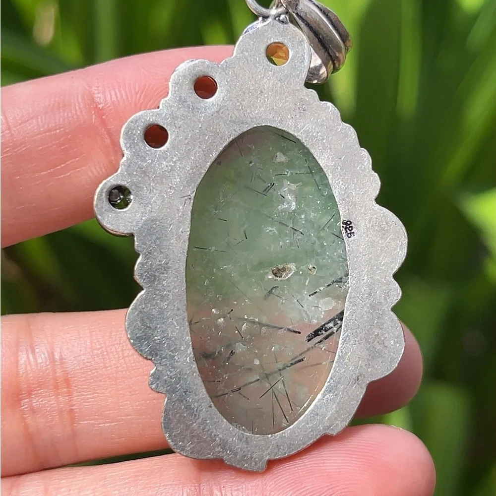 N/A material silver